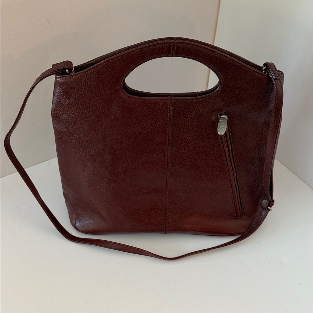 Elegant Brown Leather Handbag